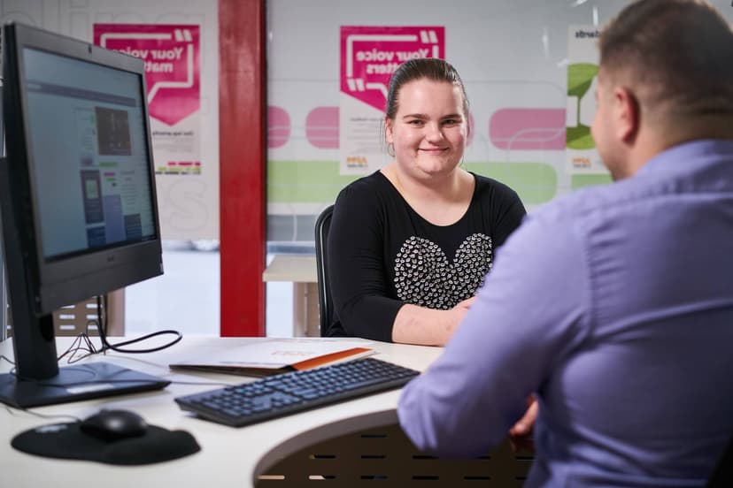 Maddy with APM Employment Consultant